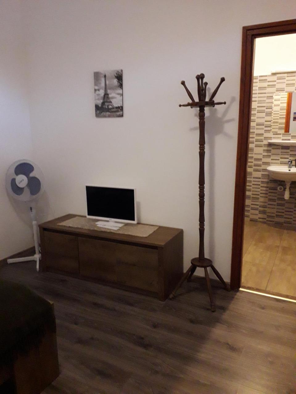 Tenisz Apartment Vecses Luaran gambar